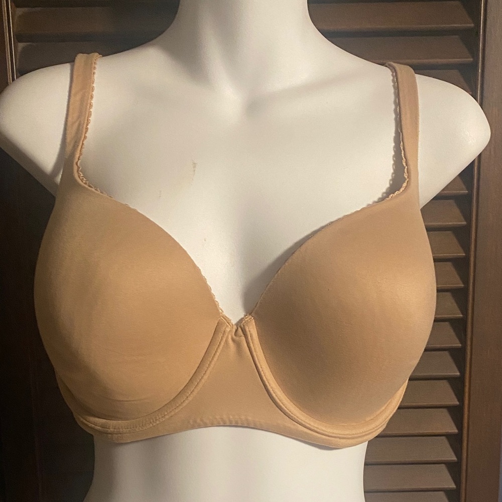 Victoria's Secret Tan Underwire Bra